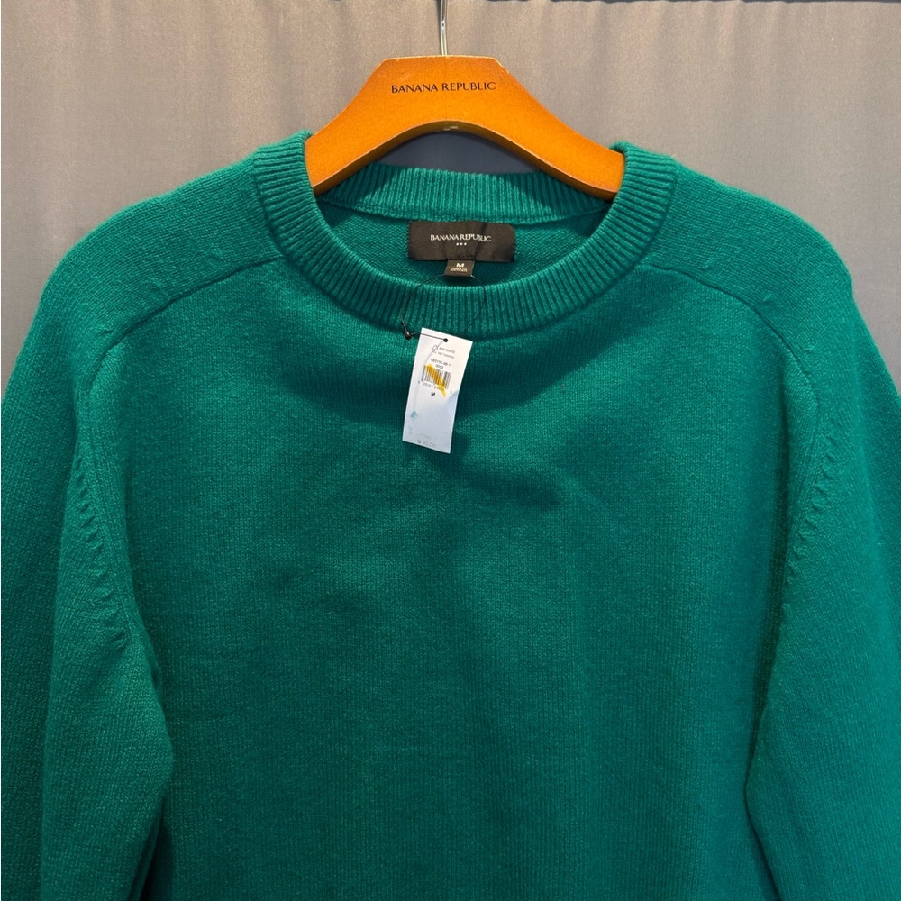 Green Women's Sweater - Picture 2 of 3